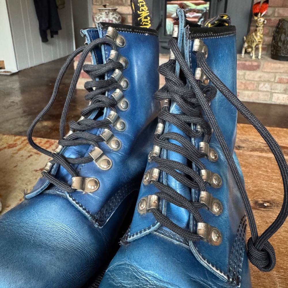 Dr. Martens 8217/34 VTG Made in England Cobalt Blue Boots - Picture 11 of 15